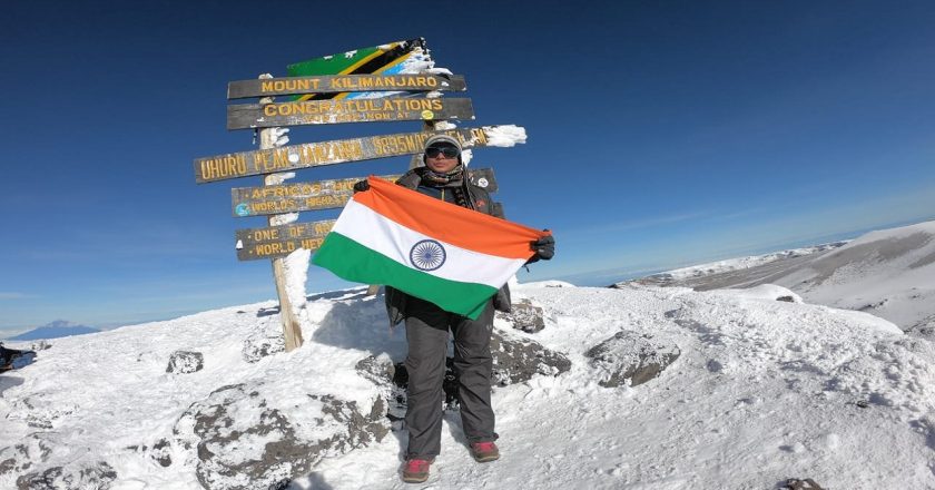 मुंबई की काम्या कार्तिकेयन ने रचा इतिहास, 16 साल की उम्र में फतह किया माउंट एवरेस्ट