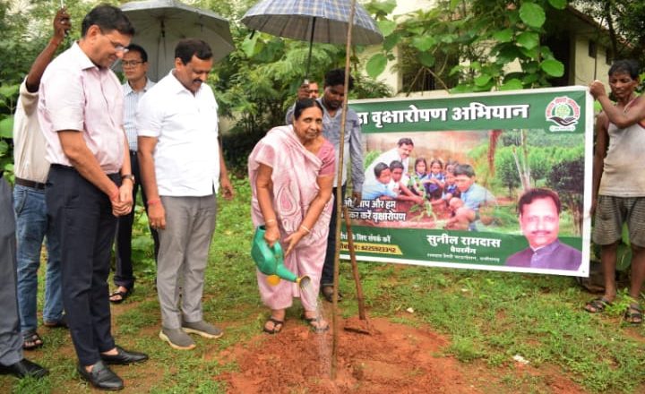 रामदास द्रौपदी फाउंडेशन ने वृक्षारोपण अभियान का शुभारंभ किया