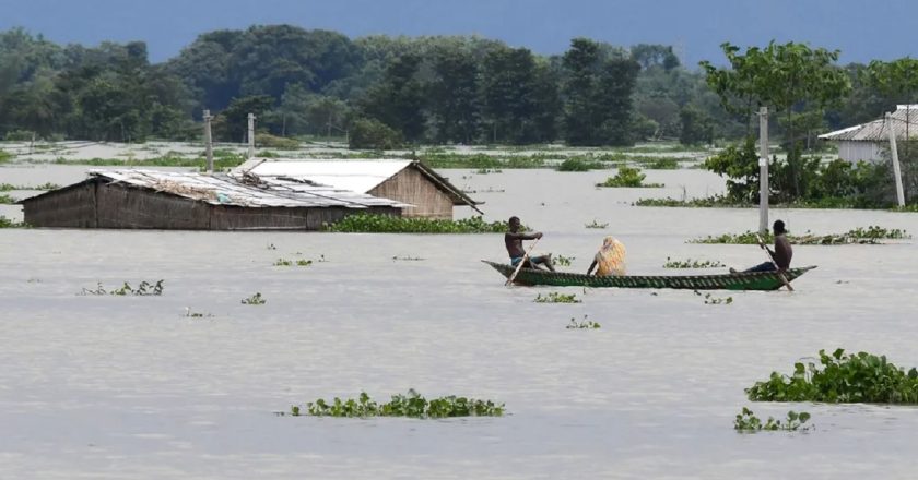 Assam Floods: असम में बाढ़ का कहर, 24 लाख से ज्यादा लोग प्रभावित, गृह मंत्री अमित शाह ने CM से की बात