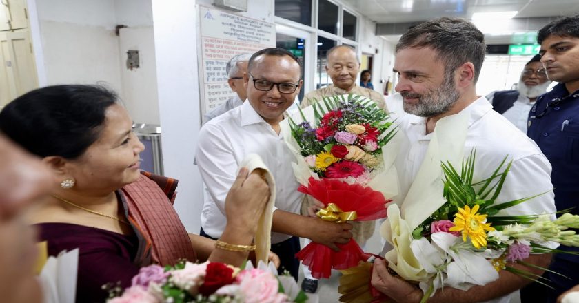 Rahul Gandhi Assam Visit: असम के दौरे पर पहुंचे राहुल गांधी, मणिपुर में हिंसा प्रभावित लोगों से करेंगे मुलाकात