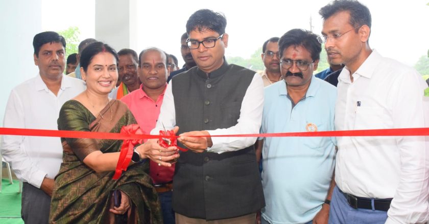 विकसित भारत : मोदी जी की संकल्पना पर आधारित छायाचित्र प्रदर्शनी का वित्त मंत्री ओ.पी. चौधरी ने किया शुभारंभ