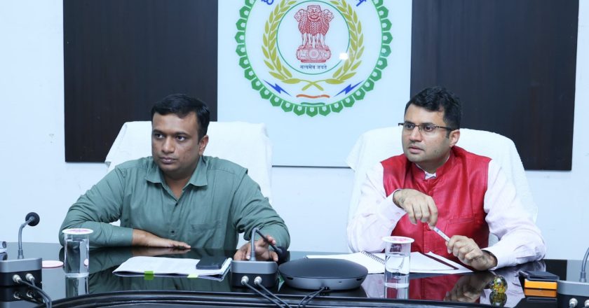 नशीली दवाओं के अवैध बिक्री पर लगातार हो कार्यवाही-कलेक्टर कार्तिकेया गोयल