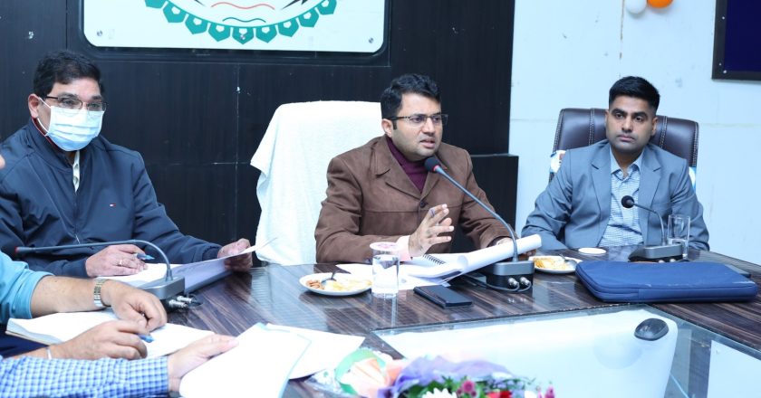 कमजोर बच्चों के परीक्षा परिणाम सुधारने में शिक्षकों का हो फोकस-कलेक्टर कार्तिकेया गोयल