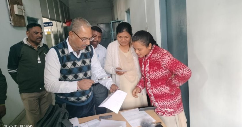 रेंज फिंगरप्रिंट एक्सपर्ट्स ने कोर्ट आरक्षकों को फिंगरप्रिंट प्रक्रिया में दी विशेषज्ञ ट्रेनिंग