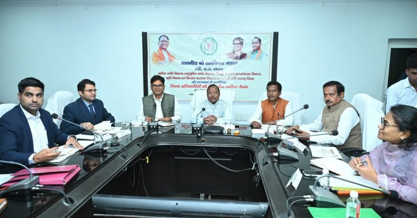 जनहित व जन सरोकारों के कार्य प्राथमिकता से करें पूर्ण-कृषि मंत्री रामविचार नेताम