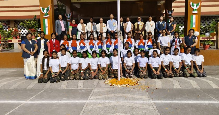 कार्मेल स्कूल में गणतंत्र दिवस के आयोजन में बतौर मुख्य अतिथि शामिल हुए निशांत सारस्वत