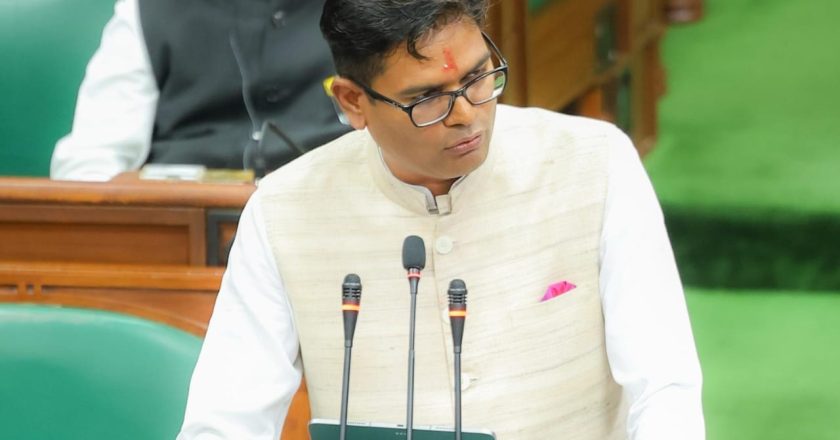 मुख्यमंत्री साय के नेतृत्व में वित्त मंत्री चौधरी ने पेश किया ऐतिहासिक बजट, बजट में रायगढ़ को मिली कई सौंगातें, सभी वर्गों ने की सराहना