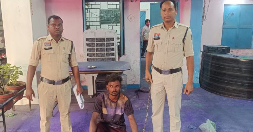 आपसी विवाद में बड़े भाई ने की छोटे भाई की हत्या, जूटमिल पुलिस ने आरोपी को भेजा रिमांड पर