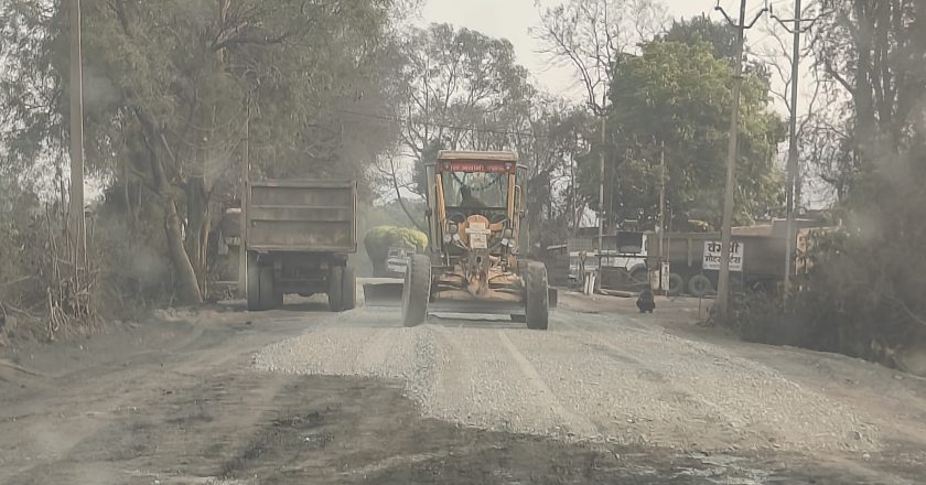 चंद्रशेखरपुर (एडु) व खेदापाली में चक्का जाम हुआ समाप्त, सड़क निर्माण प्रारंभ