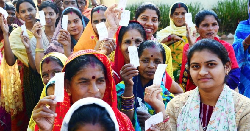 छत्तीसगढ़ के कबीरधाम में 6 महिला पंचों के पतियों ने किया ऐसा काम कि मचा हड़कंप, जांच के आदेश
