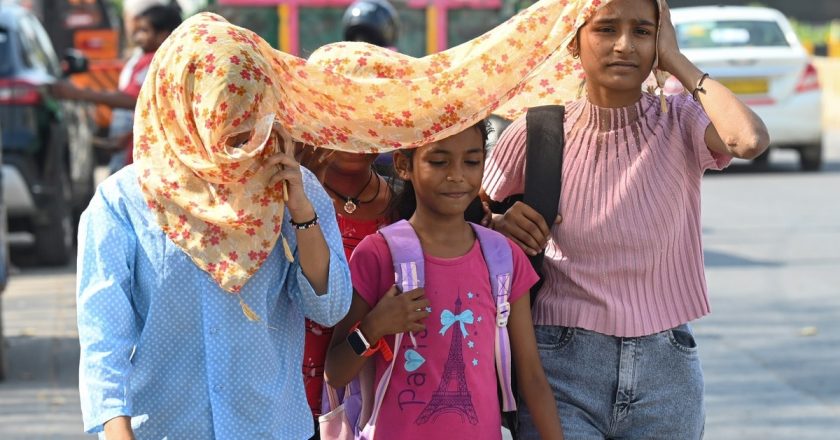 छत्तीसगढ़ में 2 दिन हीट वेव का अलर्ट, 1 अप्रैल को बदलेगा मौसम, कई जिलों में अंधड़ के साथ होगी बारिश