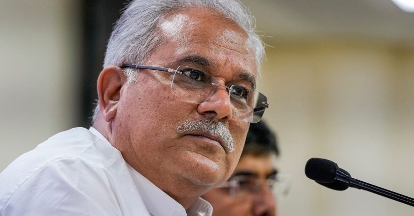 छत्तीसगढ़ शराब घोटाले में ED का ऐक्शन, भूपेश बघेल और बेटे के घर समेत कई ठिकानों पर छापेमारी