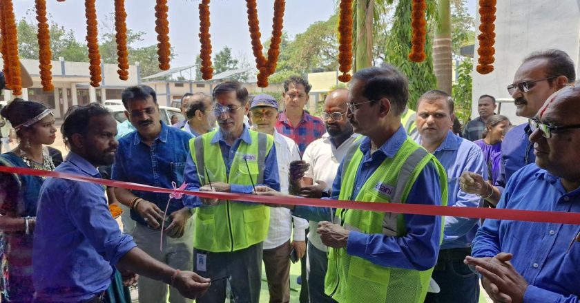 अदाणी फाउंडेशन द्वारा रायगढ़ में नव-निर्मित स्पोर्ट्स कॉम्प्लेक्स का लोकार्पण