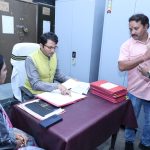 कलेक्टर गोयल ने कोषालय का किया औचक निरीक्षण