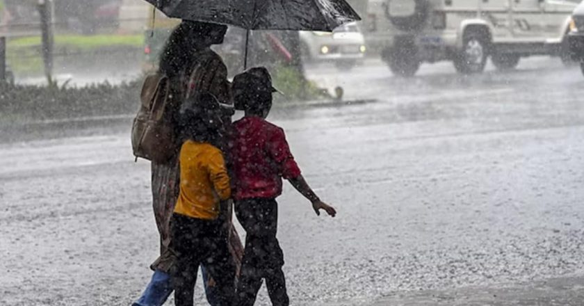 आंधी-बारिश के साथ बादलों की गरज,छत्तीसगढ़ में मौसम की पलटी, येलो और ऑरेंज अलर्ट