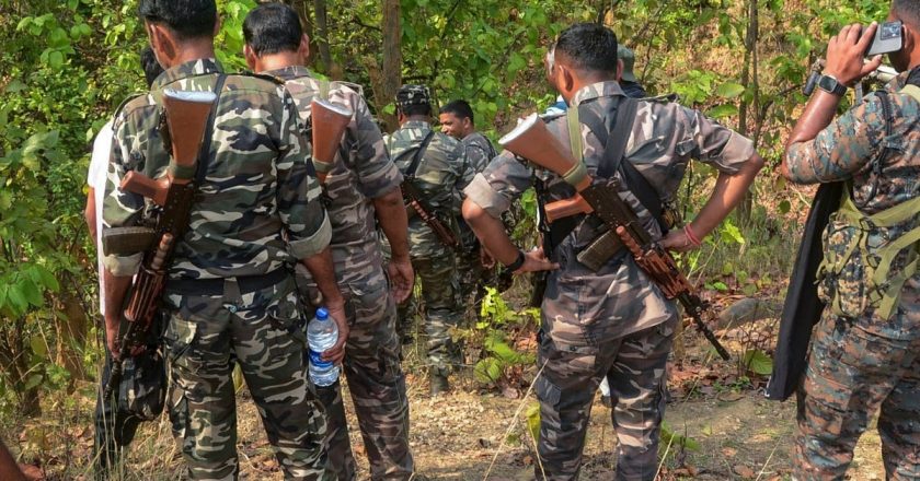 छत्तीसगढ़-तेलंगाना सीमा पर मुठभेड़, तीन नक्सली ढेर; कई अन्य के मारे जाने की आशंका