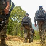 पति-पत्नी दोनों नक्सली, रायफल चलाने में एक्सपर्ट कपल के सिर पर था 7 लाख का इनाम, बताया क्यों कर दिया सरेंडर