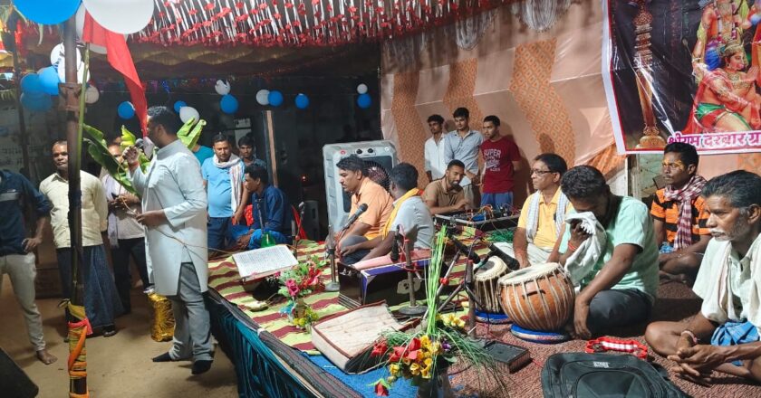 विधायक उमेश पटेल ने रामायण महायज्ञ में लिया आशीर्वाद, क्षेत्र की खुशहाली के लिए की प्रार्थना