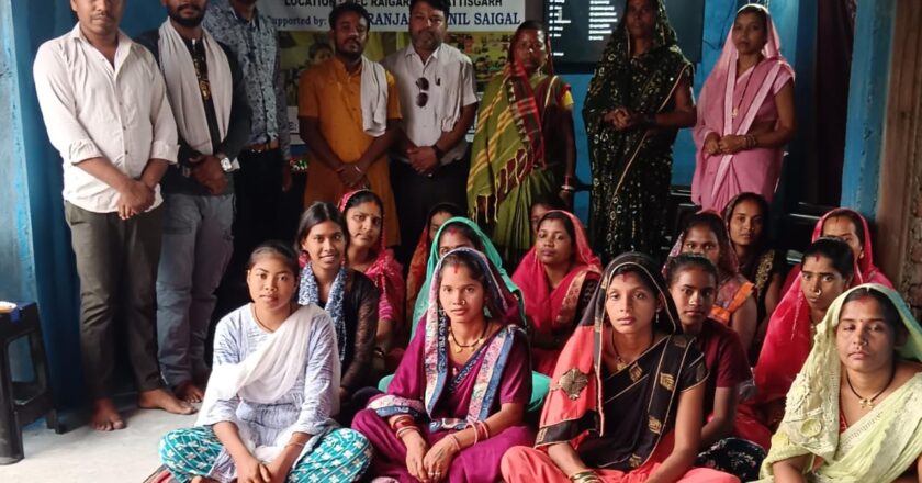 ग्राम पंचायत जबलपुर में एकल ग्रामोत्थान फाउंडेशन का नया सिलाई सेंटर शुभारंभ