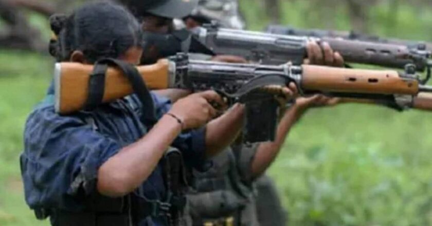 CG में सुरक्षाबलों को बड़ी सफलता; 16 लाख के इनामी नक्सली दंपति का सरेंडर, 2 अन्य माओवादी गिरफ्तार