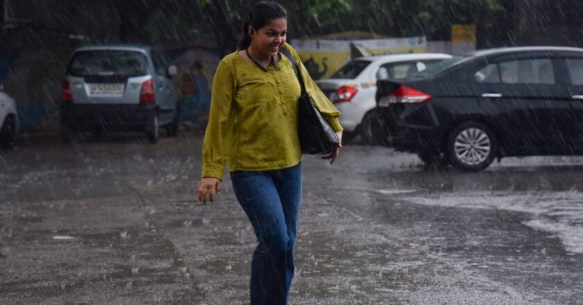 छत्तीसगढ़ के 20 जिलों में होगी झमाझम बारिश, 60KM की रफ्तार से चलेगी हवा; ऑरेंज अलर्ट जारी