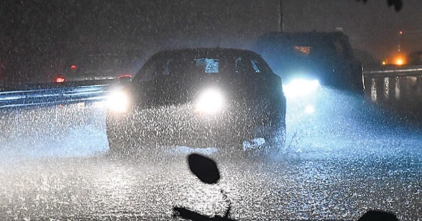 छत्तीसगढ़ में अगले 4 दिन भारी बारिश, 60KM की रफ्तार से चलेगी तूफानी हवा; 11 जिलों में येलो अलर्ट