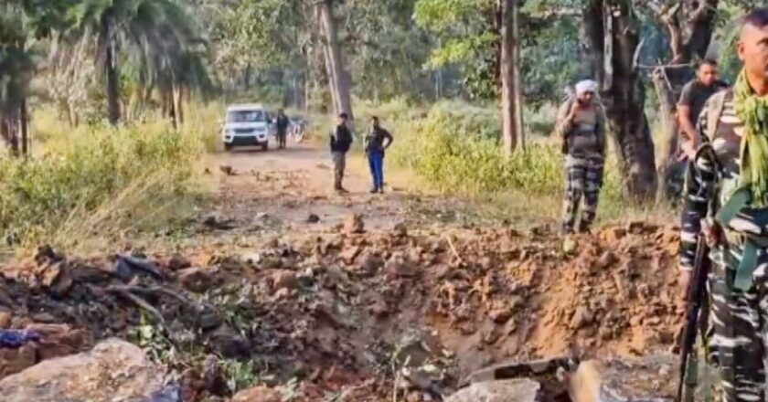 सुरक्षाबलों के एक्शन से टूटी लाल आतंक की कमर, बस्तर हुआ नक्सलमुक्त,रेड लिस्ट से भी हटा