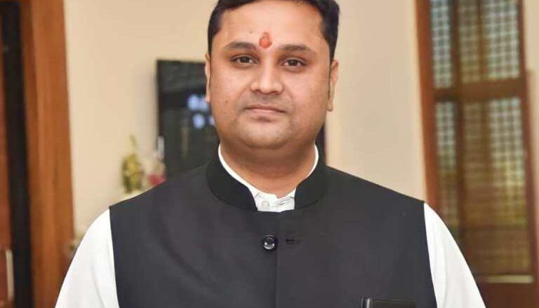 खरसिया विधायक उमेश पटेल ने भगवान जगन्नाथ की रथ यात्रा पर दी शुभकामनाएं