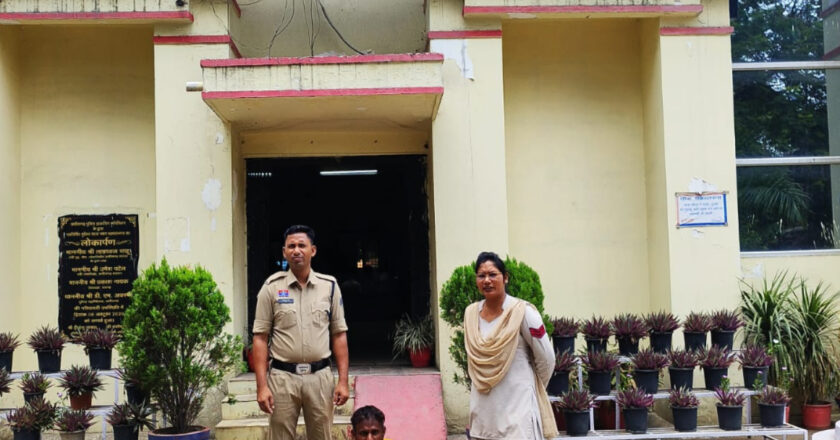 छुहीपाली में अवैध महुआ शराब बिक्री पर चक्रधरनगर पुलिस की कार्रवाई, अवैध शराब के साथ आरोपी गिरफ्तार