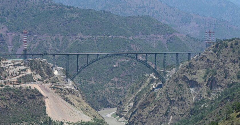 चिनाब ब्रिज में लगा छत्तीसगढ़ का लोहा, ऐसे मिली दुनिया के सबसे ऊंचे पुल को मजबूती!