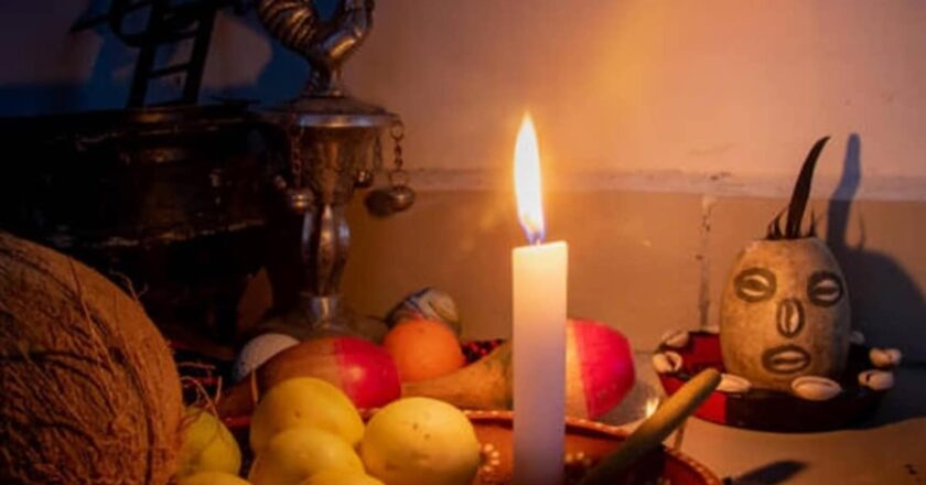 मिर्च रगड़ी, मुंह काला कर घुमाया, जादू-टोने के शक में क्रूरता की हदें पार; अब हुई FIR