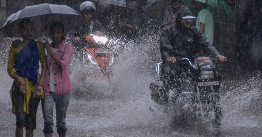 छत्तीसगढ़ में कुदरत का कहर! रायपुर-दुर्ग समेत इन जिलों में रेड अलर्ट; कहां कितनी हुई बारिश?
