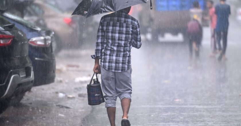 छत्तीसगढ़ में बारिश का नया सिस्टम एक्टिव, 24 से 26 जुलाई तक रहेंगे भारी; कई जिलों के लिए रेड अलर्ट जारी