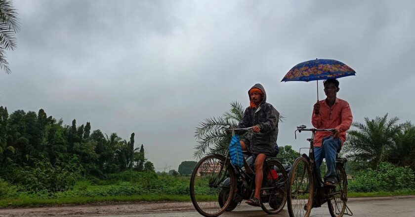 भारी बारिश से पानी-पानी हुआ छत्तीसगढ़, 15 जिलों में हाई अलर्ट; सड़कें बनी नदी