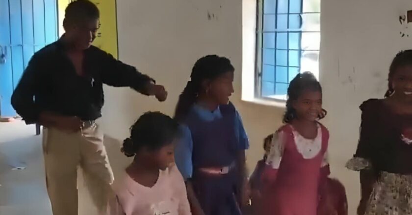शर्मनाक! शराब पीकर स्कूल में आ गया टीचर, फिर बच्चियों के साथ करने लगा डांस; VIDEO