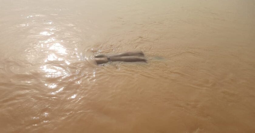 माण्ड नदी में संदिग्ध शव मिलने से सनसनी, हत्या या आत्महत्या? जांच में जुटी पुलिस