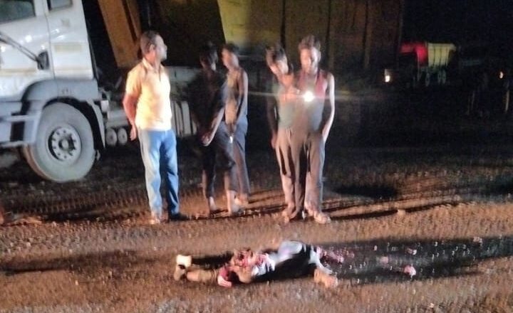 रायगढ़ – तमनार चौक पर दर्दनाक हादसा : अज्ञात वाहन की चपेट में आए युवक की मौके पर मौत, शव बुरी तरह क्षत-विक्षत