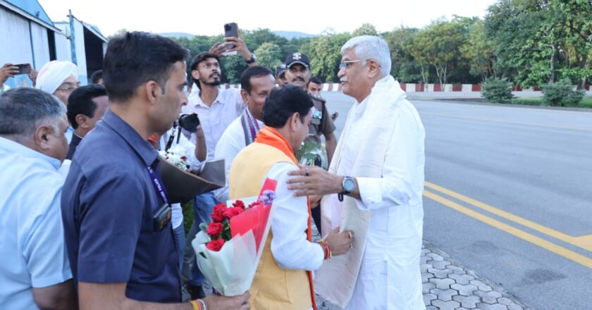 केन्द्रीय संस्कृति मंत्री गजेन्द्र सिंह शेखावत का रायगढ़ आगमन पर भव्य स्वागत