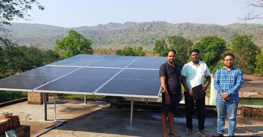 पीएम सूर्य घर मुफ्त बिजली योजना: ग्राम परसदा के अजय पटेल बने ऊर्जा उत्पादक, बिजली बिल में मिली राहत