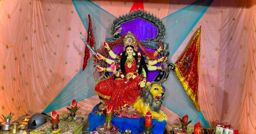 दर्रामुड़ा में नवदुर्गा उत्सव की धूम, कलश यात्रा और मूर्ति स्थापना के साथ शुरू हुआ नवरात्रि पर्व