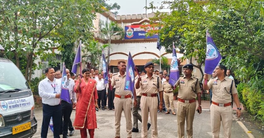 जागरूकता : एसपी कार्यालय से रवाना हुआ “साइबर जागरूकता रथ”, नुक्कड़ नाटक के जरिए लोगों को किया जाएगा साइबर अपराधों से सतर्क