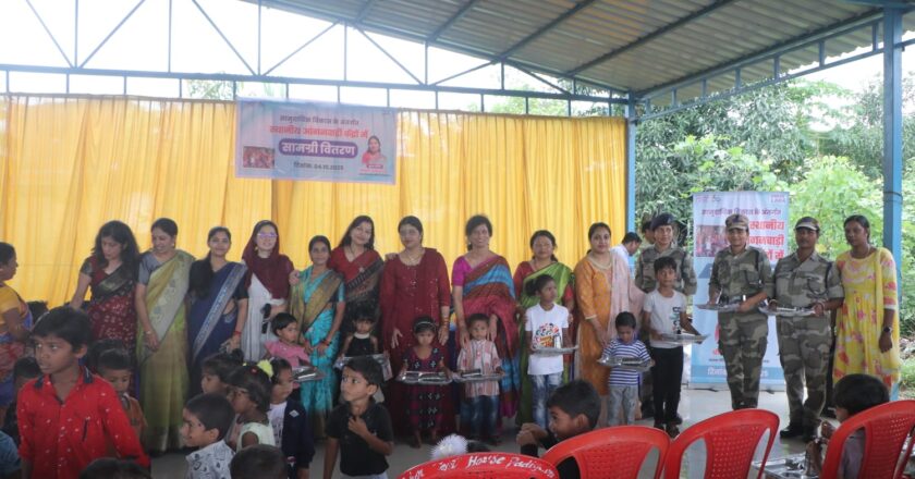 एनटीपीसी लारा ने आंगनबाड़ी बच्चों को आवश्यक बर्तनों से सशक्त बनाया