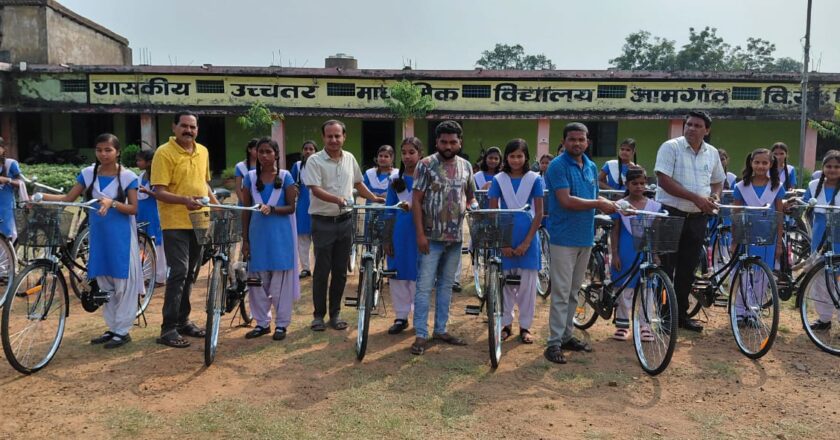 सरस्वती साइकिल योजना से बेटियों की शिक्षा की राह हुई आसान