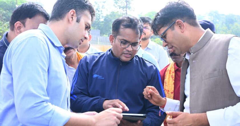 रायगढ़ को मिलेगा नया स्वरूप : वित्त मंत्री ओपी चौधरी ने किया शहर के विकास कार्यों का निरीक्षण, ऑक्सीजोन से लेकर नालंदा परिसर तक तेज रफ्तार में होंगे निर्माण कार्य