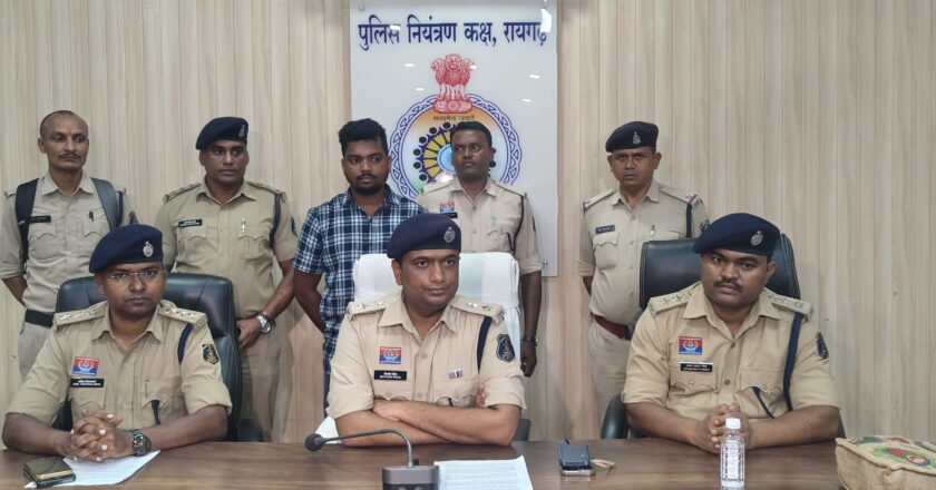 गांजा तस्करी पर घरघोड़ा पुलिस की बड़ी कार्रवाई, हुंडई कार से ढाई क्विंटल गांजा बरामद, एक आरोपी गिरफ्तार