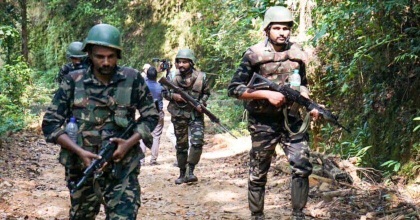 छत्तीसगढ़ में फेल हुई नक्सलियों की बड़ी साजिश, 30 किलो खतरनाक विस्फोटक जब्त