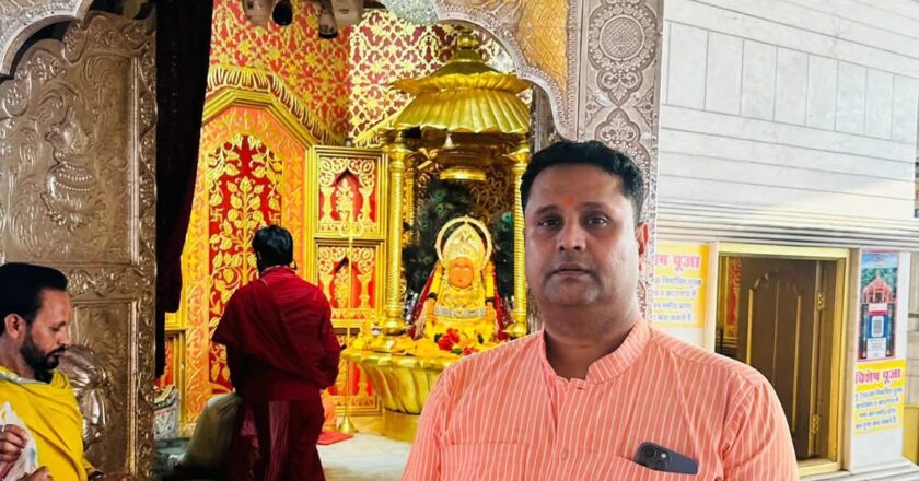 खरसिया विधायक उमेश पटेल ने डोंगरगढ़ में मां बम्लेश्वरी के दर्शन कर लिया आशीर्वाद