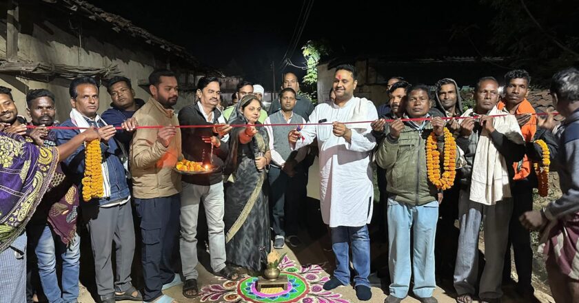 साल्हेपाली–सरडामाल में विकास की बड़ी सौगात : विधायक उमेश पटेल ने किया शेड और सामुदायिक भवन का लोकार्पण