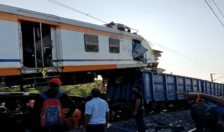 4 नवंबर का बिलासपुर ट्रेन हादसा बना मौत का जाल! एक और यात्री ने तोड़ा दम… अब तक 13 लाशें, और जांच टीम के सामने आने वाले हैं ऐसे चौंकाने वाले सच जो हिला देंगे पूरा देश!