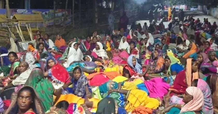 छत्तीसगढ़ में अडानी के प्रोजेक्ट पर भड़का लोगों का गुस्सा, बोले- किसी कीमत पर नहीं होने देंगे यह काम